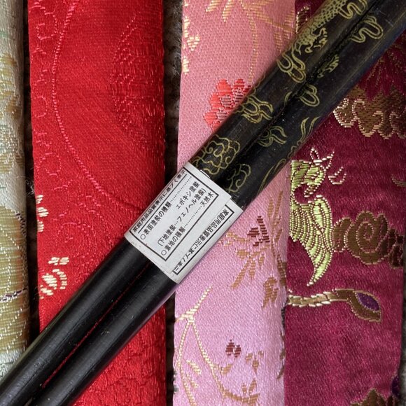 4 PAIRS - NEW Wooden Chop Sticks with Fabric Cases - You choose which - Picture 5 of 5